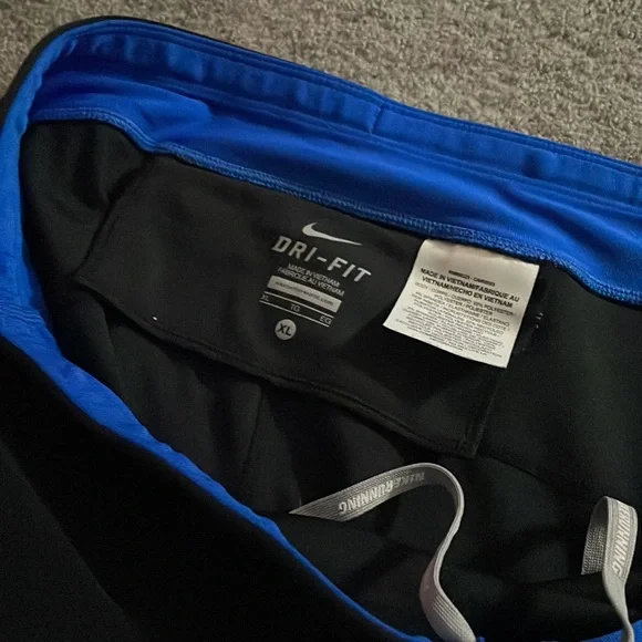 Nike crop leggings - Picture 5 of 5